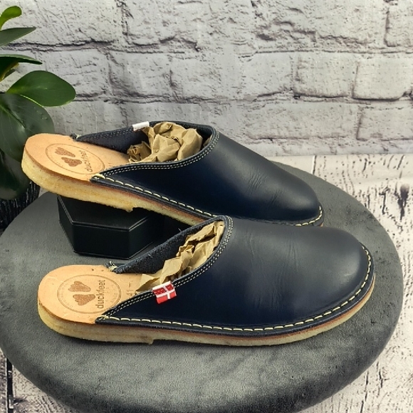 Duckfeet Navy Blue Leather Clogs BLåVAND SOLD OUT Unisex 41 Men's 8.5 Women's 10 - Picture 5 of 9